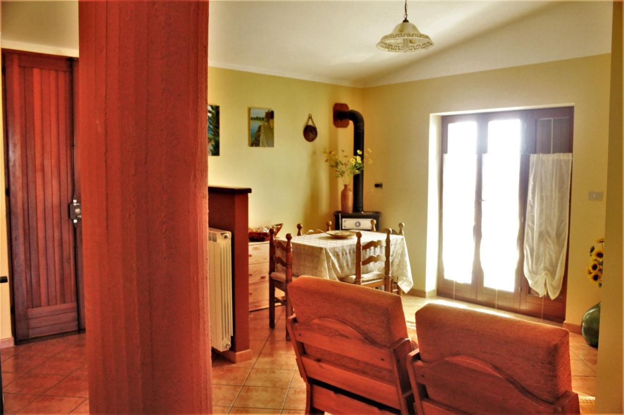 Mansarda Fiorita Bed & Breakfast Abatemarco Dış mekan fotoğraf