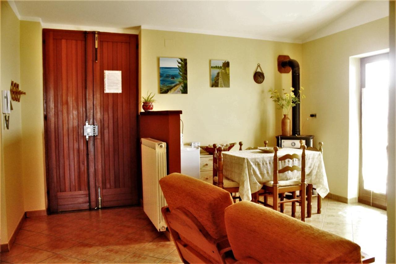 Mansarda Fiorita Bed & Breakfast Abatemarco Dış mekan fotoğraf