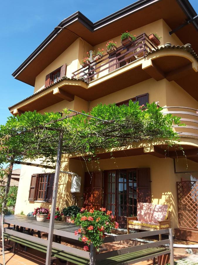 Mansarda Fiorita Bed & Breakfast Abatemarco Dış mekan fotoğraf