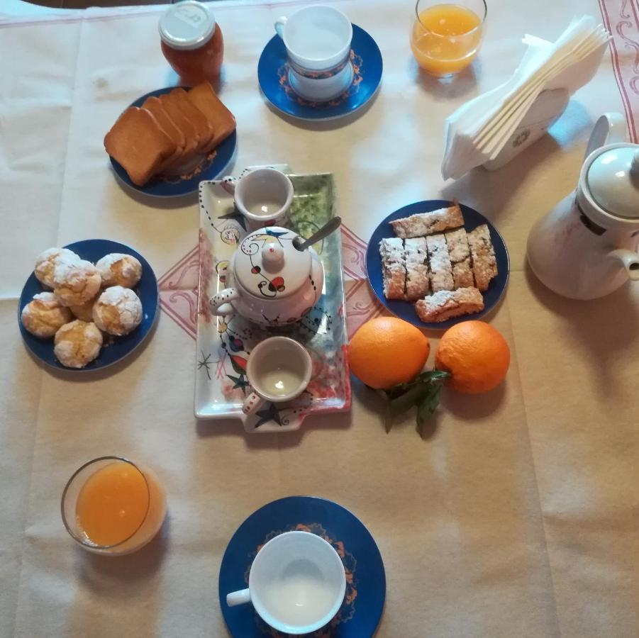 Mansarda Fiorita Bed & Breakfast Abatemarco Dış mekan fotoğraf