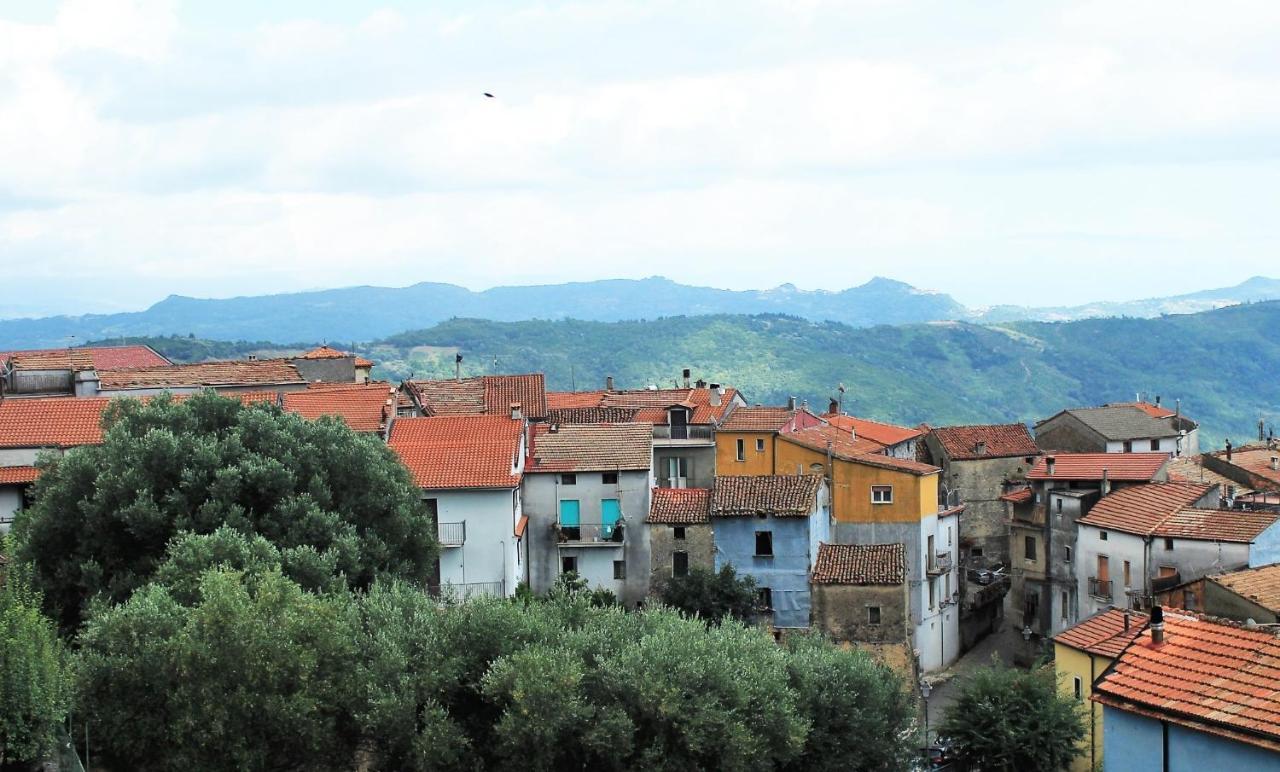 Mansarda Fiorita Bed & Breakfast Abatemarco Dış mekan fotoğraf