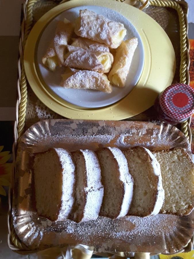 Mansarda Fiorita Bed & Breakfast Abatemarco Dış mekan fotoğraf
